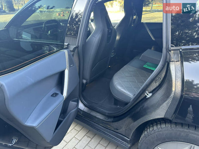 Черный БМВ iX, объемом двигателя 0 л и пробегом 113 тыс. км за 47500 $, фото 24 на Automoto.ua