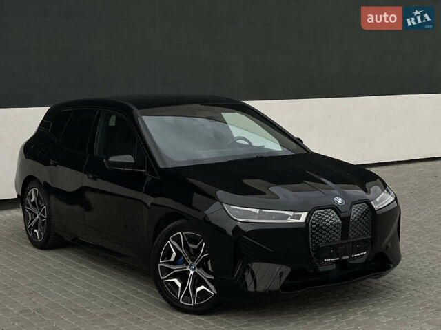 Черный БМВ iX, объемом двигателя 0 л и пробегом 27 тыс. км за 50000 $, фото 15 на Automoto.ua