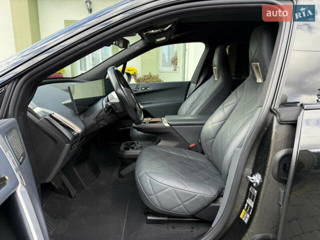 Черный БМВ iX, объемом двигателя 0 л и пробегом 57 тыс. км за 72000 $, фото 4 на Automoto.ua
