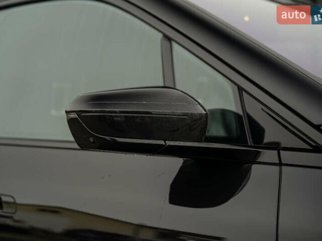 Черный БМВ iX, объемом двигателя 0 л и пробегом 40 тыс. км за 59900 $, фото 18 на Automoto.ua