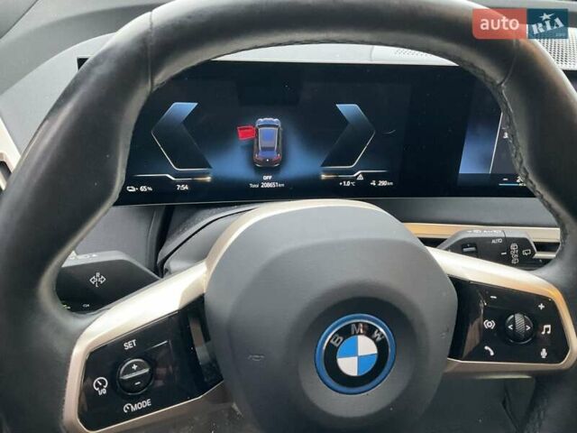 Чорний БМВ iX, об'ємом двигуна 0 л та пробігом 208 тис. км за 36499 $, фото 10 на Automoto.ua