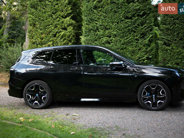 Черный БМВ iX, объемом двигателя 0 л и пробегом 48 тыс. км за 48000 $, фото 5 на Automoto.ua
