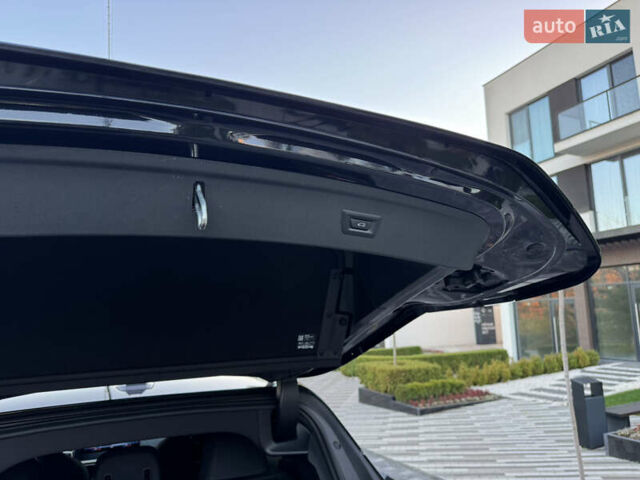 Черный БМВ iX, объемом двигателя 0 л и пробегом 125 тыс. км за 42800 $, фото 59 на Automoto.ua