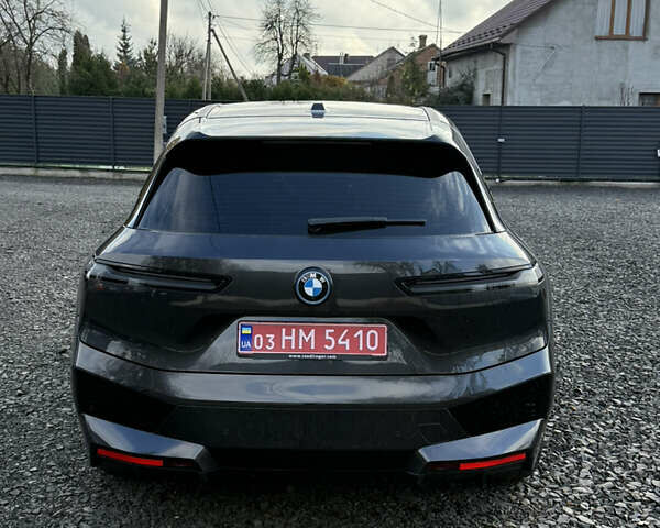 Чорний БМВ iX, об'ємом двигуна 0 л та пробігом 66 тис. км за 59900 $, фото 9 на Automoto.ua