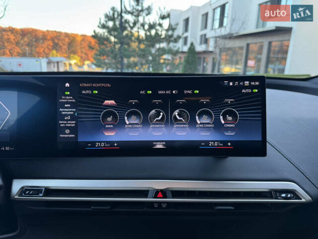 Черный БМВ iX, объемом двигателя 0 л и пробегом 125 тыс. км за 42800 $, фото 39 на Automoto.ua