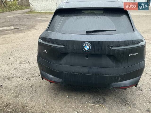 Чорний БМВ iX, об'ємом двигуна 0 л та пробігом 208 тис. км за 36499 $, фото 5 на Automoto.ua
