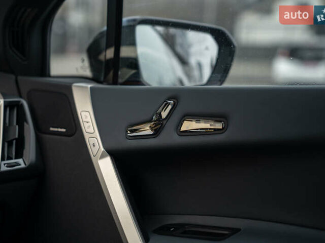 Черный БМВ iX, объемом двигателя 0 л и пробегом 40 тыс. км за 59900 $, фото 44 на Automoto.ua