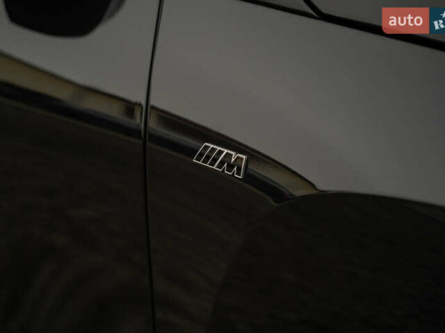 Черный БМВ iX, объемом двигателя 0 л и пробегом 40 тыс. км за 59900 $, фото 17 на Automoto.ua