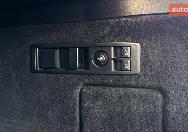 Чорний БМВ iX, об'ємом двигуна 0 л та пробігом 30 тис. км за 99900 $, фото 20 на Automoto.ua