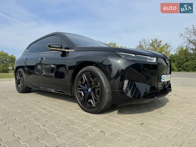 Черный БМВ iX, объемом двигателя 0 л и пробегом 6 тыс. км за 92000 $, фото 11 на Automoto.ua