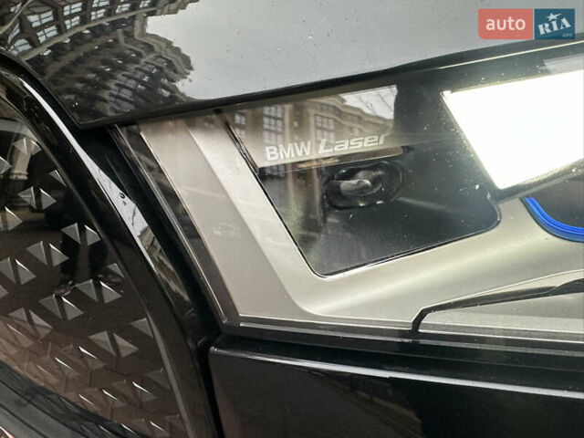 Чорний БМВ iX, об'ємом двигуна 0 л та пробігом 77 тис. км за 75900 $, фото 22 на Automoto.ua