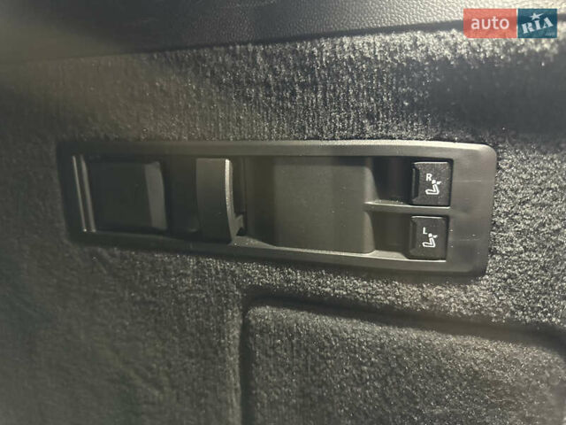 Чорний БМВ iX, об'ємом двигуна 0 л та пробігом 77 тис. км за 75900 $, фото 34 на Automoto.ua