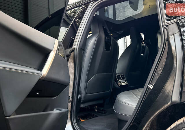 Чорний БМВ iX, об'ємом двигуна 0 л та пробігом 30 тис. км за 99900 $, фото 17 на Automoto.ua