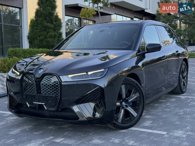 Черный БМВ iX, объемом двигателя 0 л и пробегом 72 тыс. км за 48500 $, фото 1 на Automoto.ua