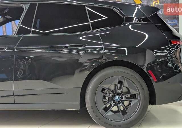 Чорний БМВ iX, об'ємом двигуна 0 л та пробігом 23 тис. км за 62399 $, фото 5 на Automoto.ua