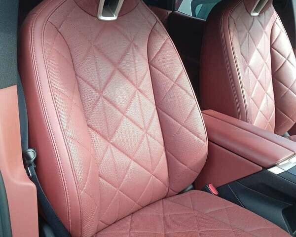 Черный БМВ iX, объемом двигателя 0 л и пробегом 25 тыс. км за 31500 $, фото 4 на Automoto.ua