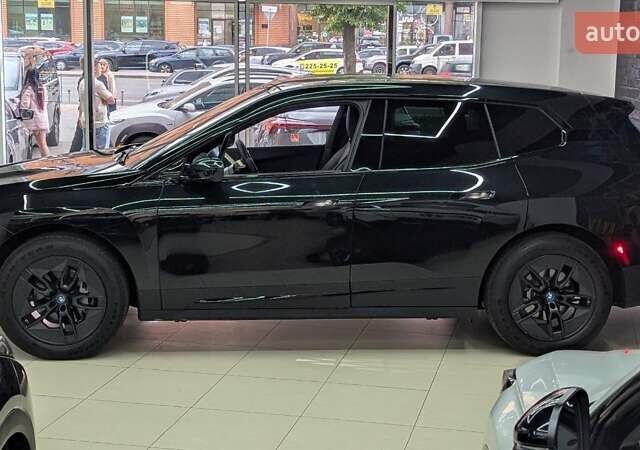 Чорний БМВ iX, об'ємом двигуна 0 л та пробігом 23 тис. км за 62399 $, фото 3 на Automoto.ua
