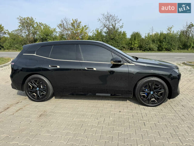 Черный БМВ iX, объемом двигателя 0 л и пробегом 6 тыс. км за 92000 $, фото 17 на Automoto.ua