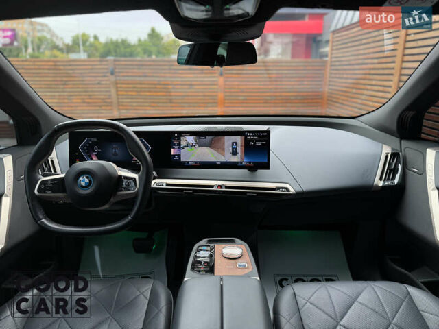 Черный БМВ iX, объемом двигателя 0 л и пробегом 38 тыс. км за 72000 $, фото 23 на Automoto.ua