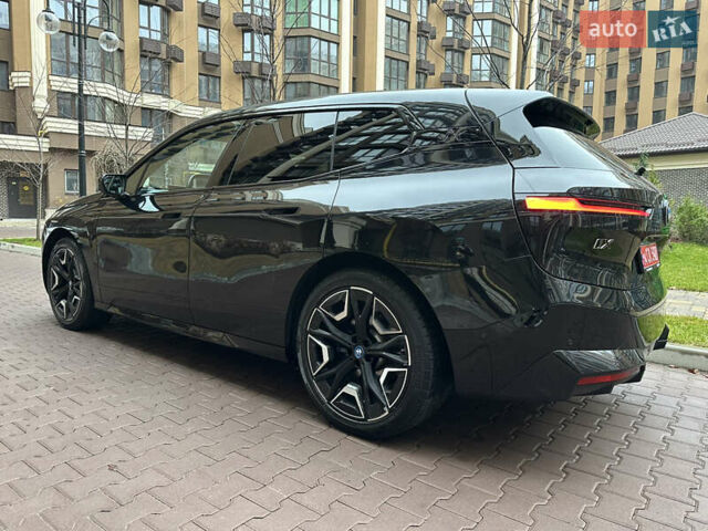 Чорний БМВ iX, об'ємом двигуна 0 л та пробігом 77 тис. км за 75900 $, фото 11 на Automoto.ua
