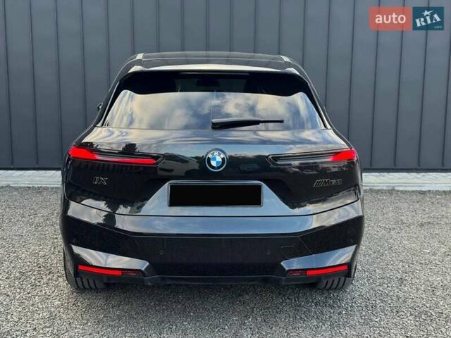Черный БМВ iX, объемом двигателя 0 л и пробегом 17 тыс. км за 80900 $, фото 5 на Automoto.ua