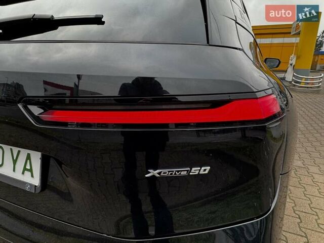 Черный БМВ iX, объемом двигателя 0 л и пробегом 27 тыс. км за 58500 $, фото 17 на Automoto.ua