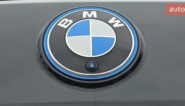 Черный БМВ iX, объемом двигателя 0 л и пробегом 98 тыс. км за 58800 $, фото 98 на Automoto.ua