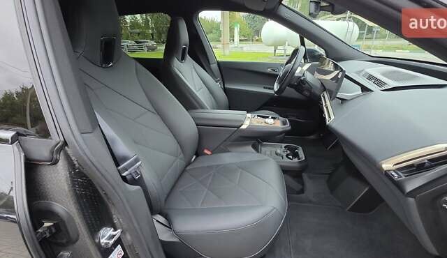 Черный БМВ iX, объемом двигателя 0 л и пробегом 98 тыс. км за 58800 $, фото 107 на Automoto.ua