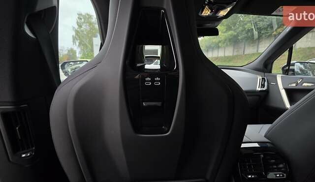 Черный БМВ iX, объемом двигателя 0 л и пробегом 98 тыс. км за 58800 $, фото 89 на Automoto.ua