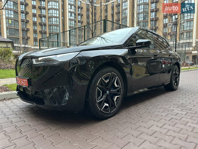Чорний БМВ iX, об'ємом двигуна 0 л та пробігом 77 тис. км за 75900 $, фото 2 на Automoto.ua