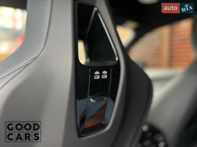 Черный БМВ iX, объемом двигателя 0 л и пробегом 38 тыс. км за 72000 $, фото 37 на Automoto.ua