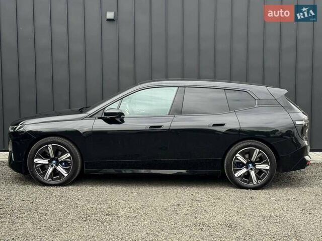 Черный БМВ iX, объемом двигателя 0 л и пробегом 17 тыс. км за 80900 $, фото 3 на Automoto.ua