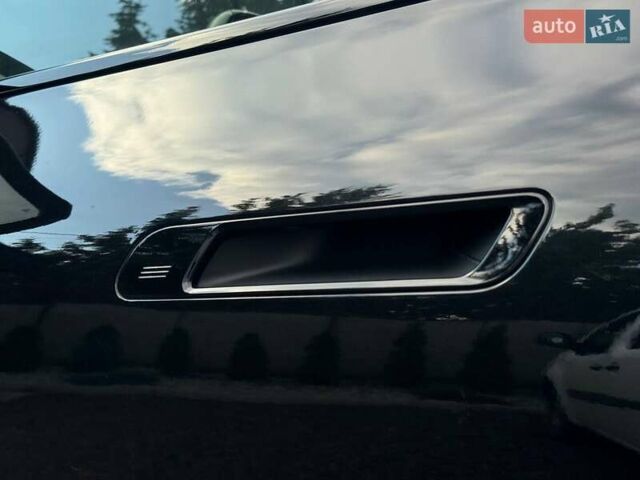 Черный БМВ iX, объемом двигателя 0 л и пробегом 17 тыс. км за 80900 $, фото 11 на Automoto.ua