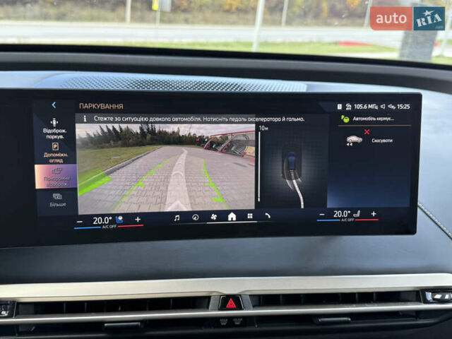 Черный БМВ iX, объемом двигателя 0 л и пробегом 46 тыс. км за 67999 $, фото 37 на Automoto.ua