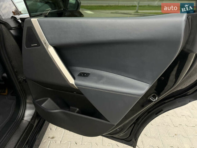 Черный БМВ iX, объемом двигателя 0 л и пробегом 46 тыс. км за 67999 $, фото 25 на Automoto.ua