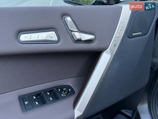 Черный БМВ iX, объемом двигателя 0 л и пробегом 72 тыс. км за 48500 $, фото 81 на Automoto.ua