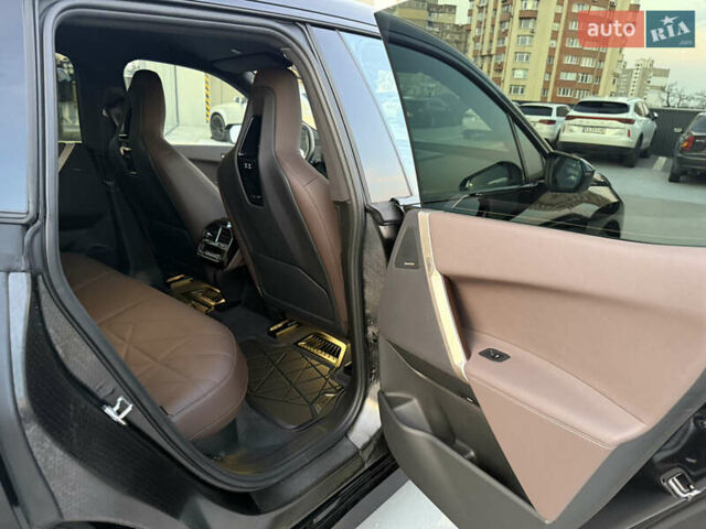 Черный БМВ iX, объемом двигателя 0 л и пробегом 19 тыс. км за 54800 $, фото 20 на Automoto.ua