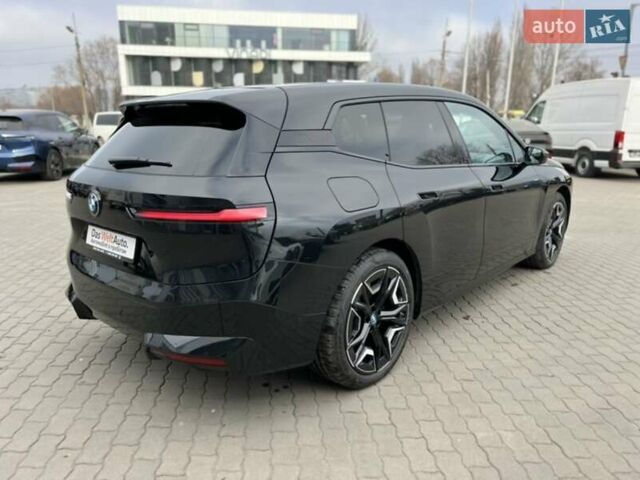 Черный БМВ iX, объемом двигателя 0 л и пробегом 22 тыс. км за 68000 $, фото 2 на Automoto.ua