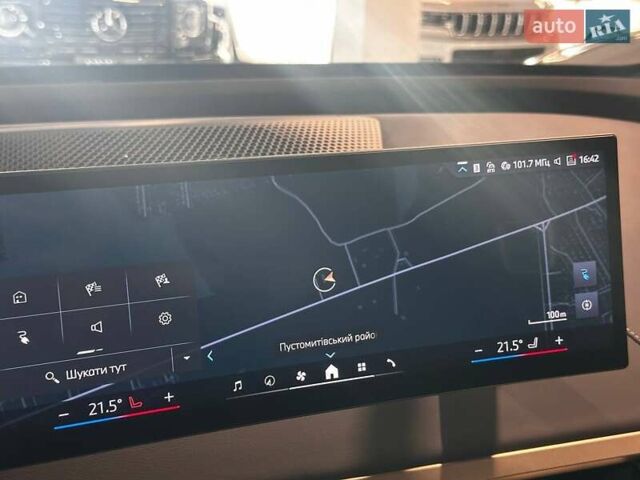 Черный БМВ iX, объемом двигателя 0 л и пробегом 62 тыс. км за 60390 $, фото 24 на Automoto.ua