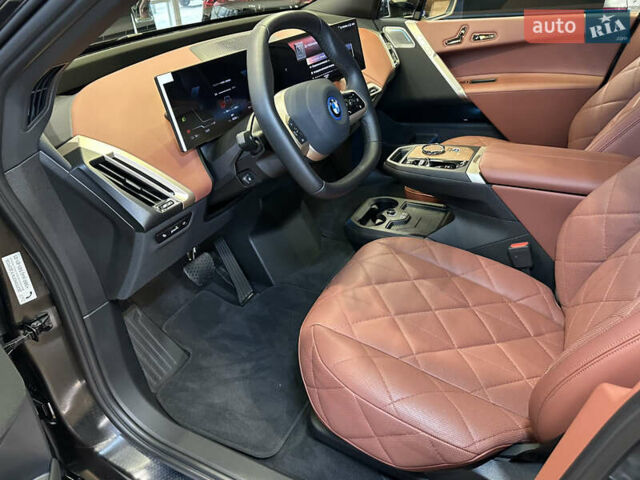 Чорний БМВ iX, об'ємом двигуна 0 л та пробігом 1 тис. км за 94900 $, фото 24 на Automoto.ua