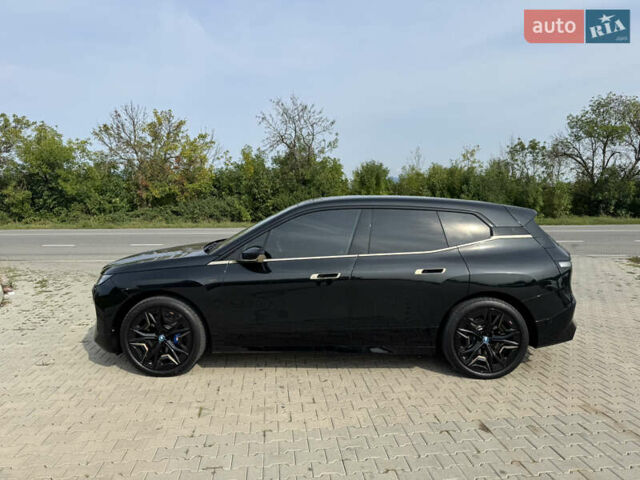 Черный БМВ iX, объемом двигателя 0 л и пробегом 6 тыс. км за 92000 $, фото 12 на Automoto.ua