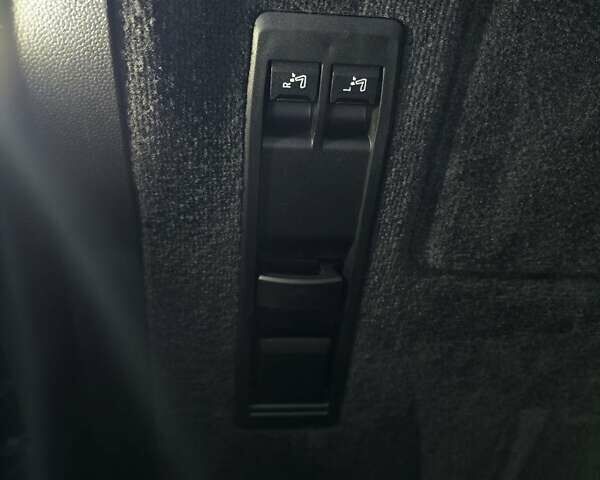 Чорний БМВ iX, об'ємом двигуна 0 л та пробігом 14 тис. км за 57500 $, фото 37 на Automoto.ua