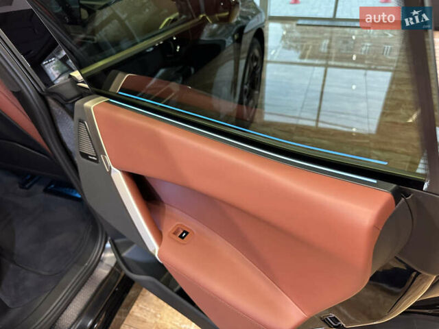 Чорний БМВ iX, об'ємом двигуна 0 л та пробігом 1 тис. км за 94900 $, фото 51 на Automoto.ua