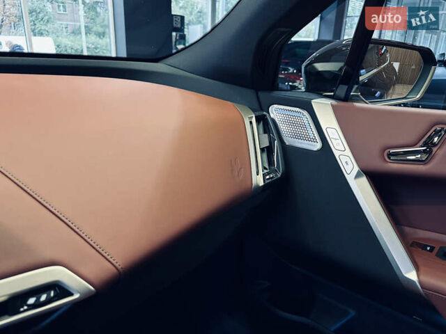 Чорний БМВ iX, об'ємом двигуна 0 л та пробігом 1 тис. км за 94900 $, фото 30 на Automoto.ua