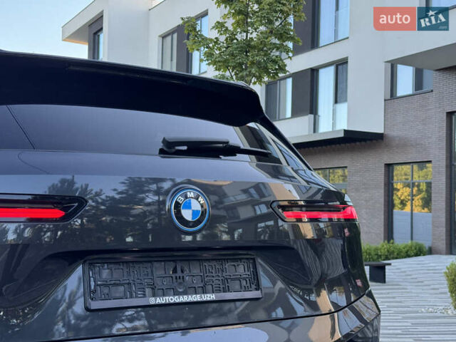 Черный БМВ iX, объемом двигателя 0 л и пробегом 72 тыс. км за 48500 $, фото 27 на Automoto.ua