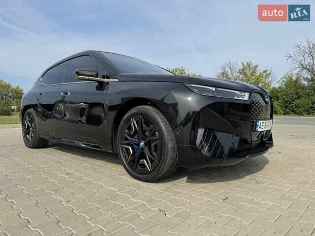 Черный БМВ iX, объемом двигателя 0 л и пробегом 6 тыс. км за 92000 $, фото 15 на Automoto.ua