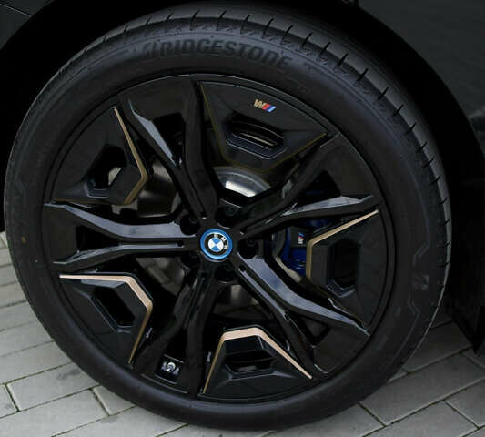 Черный БМВ iX, объемом двигателя 0 л и пробегом 6 тыс. км за 92000 $, фото 24 на Automoto.ua