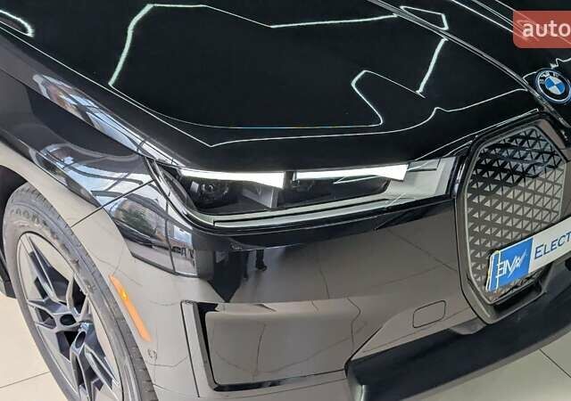 Чорний БМВ iX, об'ємом двигуна 0 л та пробігом 23 тис. км за 62399 $, фото 15 на Automoto.ua