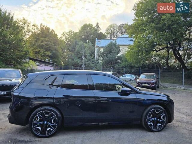 Чорний БМВ iX, об'ємом двигуна 0 л та пробігом 14 тис. км за 57500 $, фото 7 на Automoto.ua