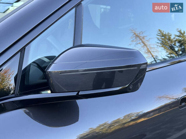 Черный БМВ iX, объемом двигателя 0 л и пробегом 72 тыс. км за 48500 $, фото 20 на Automoto.ua